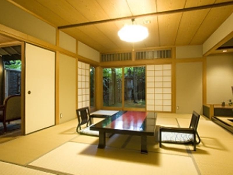 Hotel Ryotei Tanokura Yufu Exterior foto